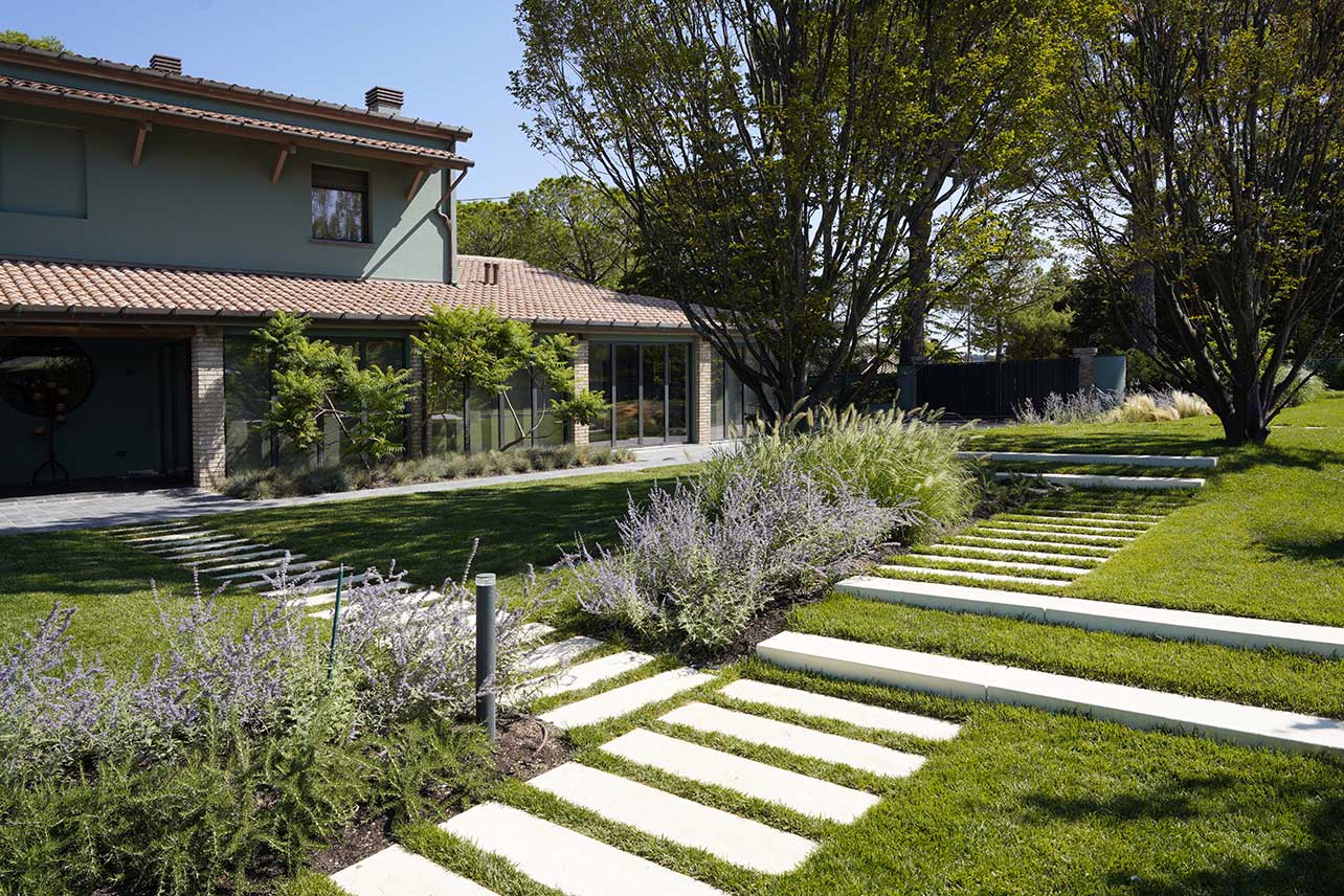 Poliform Showroom Della Chiara store villa San Germano