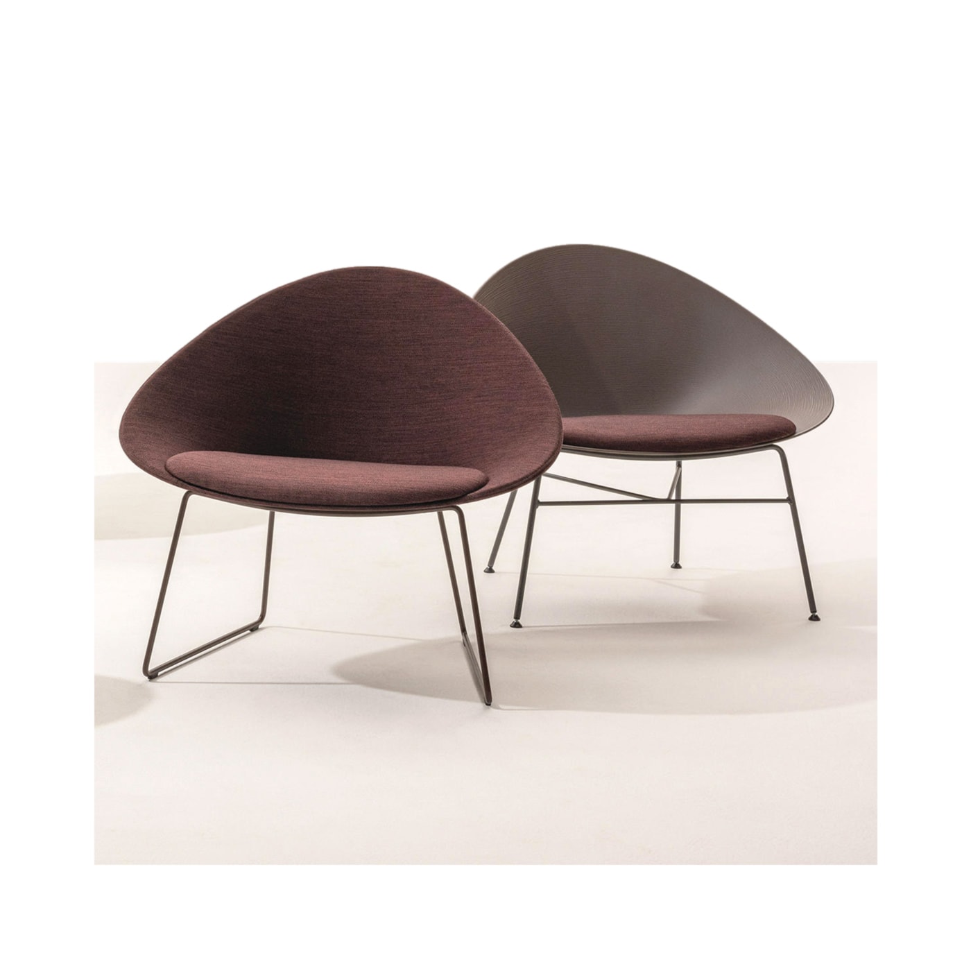 Adell poltroncina gambe in acciaio